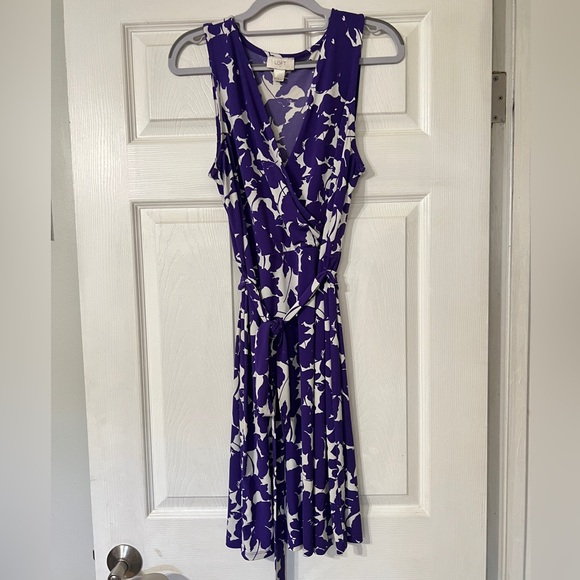 Loft Purple and White Sleeveless Wrap Dress - Picture 1 of 3
